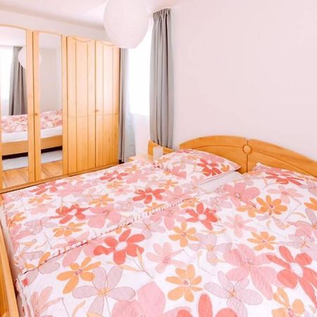 Ferienwohnung St-Martin-Strasse フォルヒハイム エクステリア 写真