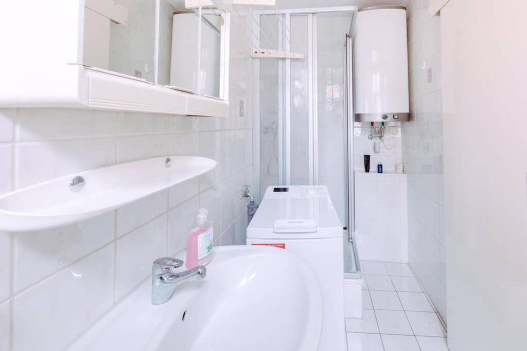 Ferienwohnung St-Martin-Strasse フォルヒハイム エクステリア 写真